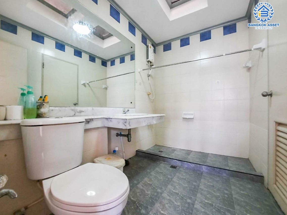 *****ทาวน์เฮ้าส์มือสองนนทบุรี ม.บุศรินทร์ วงแหวน-รัตนาธิเบศร์ เนื้อที่มากถึง 21 ตร.ว. ฟังก์ชัน 3 ห้องนอน 2 ห้องน้ำ 1 ที่จอดรถ พร้อมเข้าอยู่ บนทำเลเดินทางสะดวก ใกล้รถไฟฟ้า "สถานีคลองบางไผ่" และจุดขึ้นทางด่วน "ศรีรัช" ราคาถูก!...